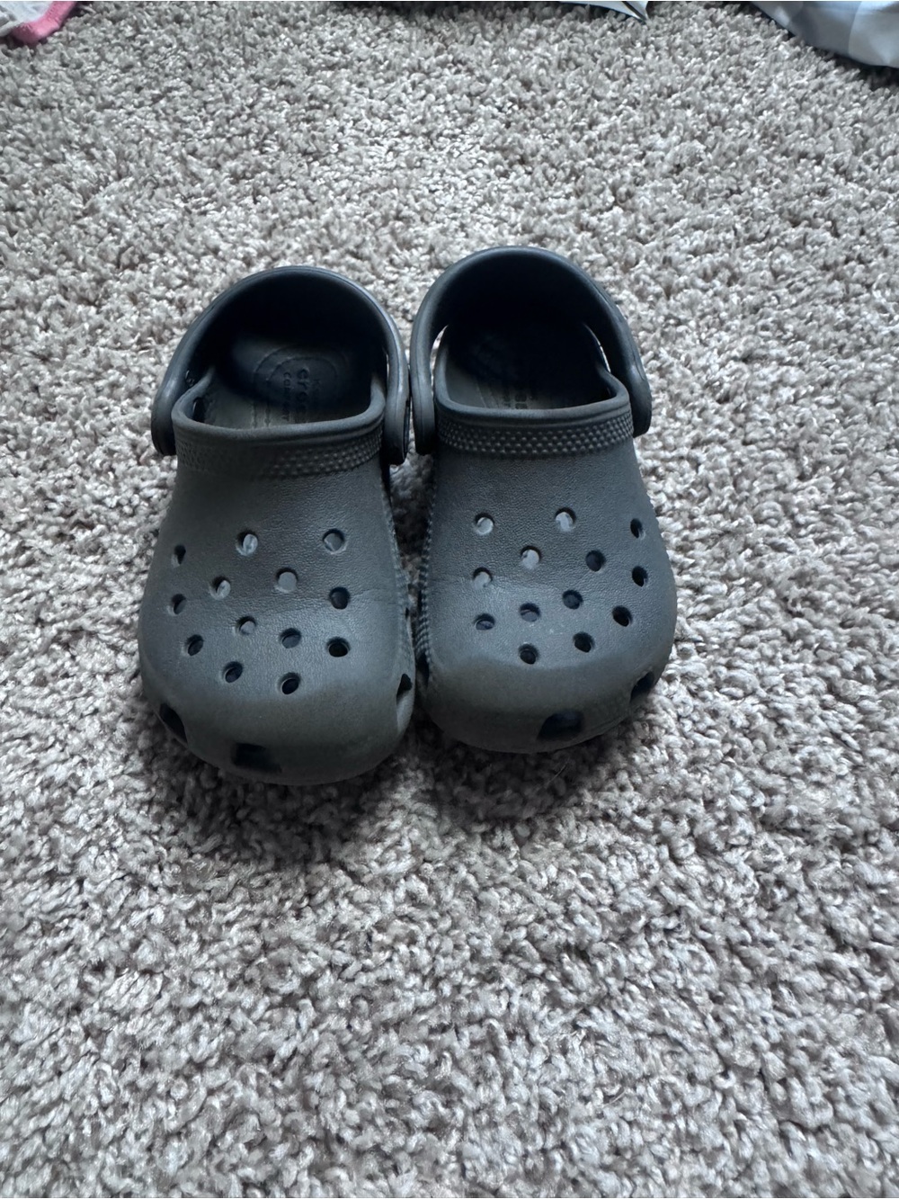 Crocs-Style Kids Clog in Dark Gray